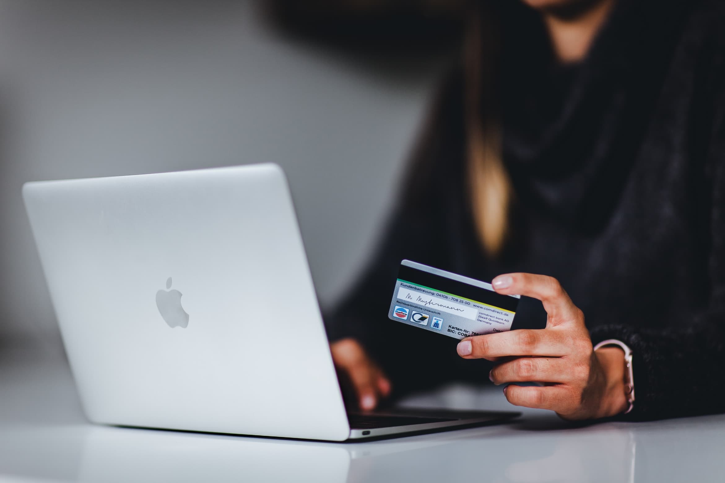 How to Build a Website that Converts – 5 Key Pieces — Attract Traffic article by Hovi Digital Lab